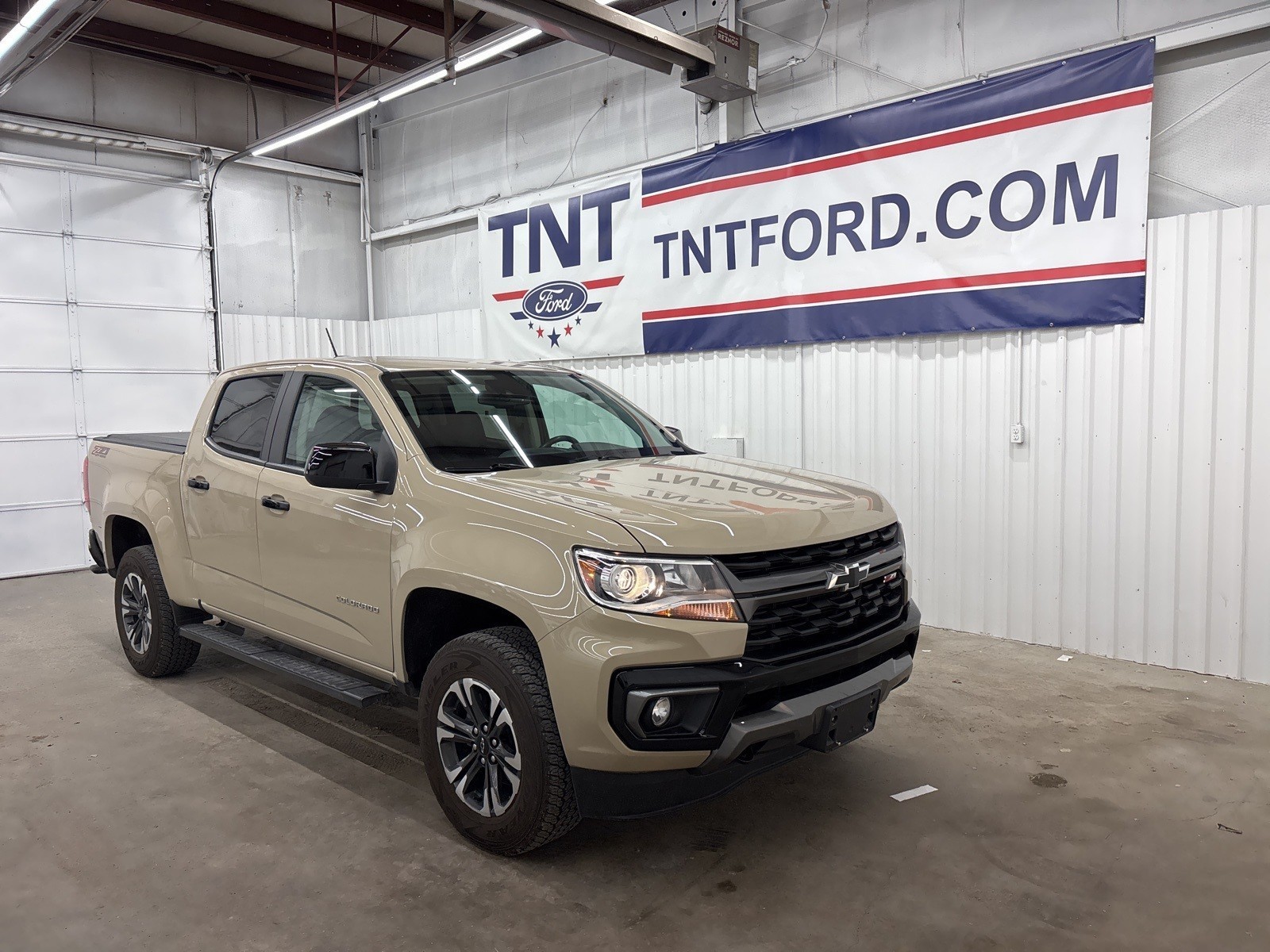 2022 Chevrolet Colorado Z71 photo 2