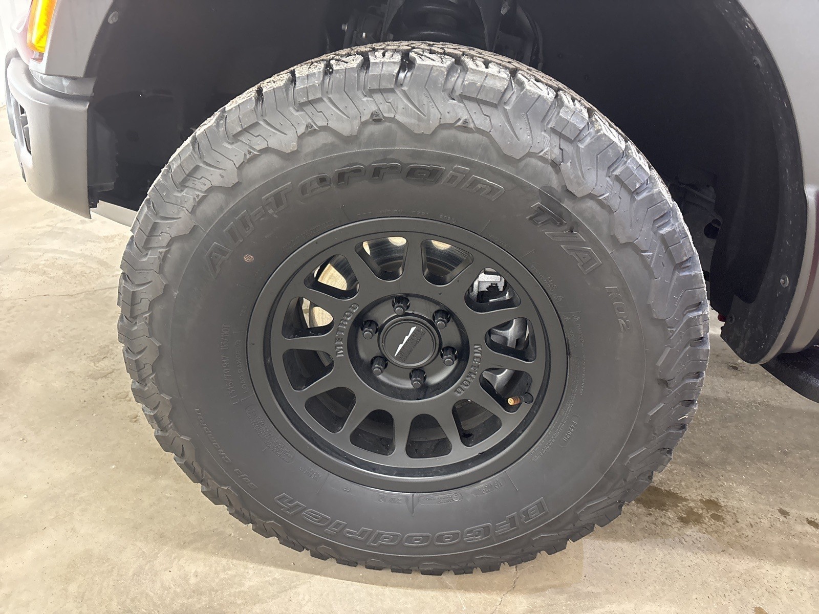 2023 Ford F-150 Raptor photo 32