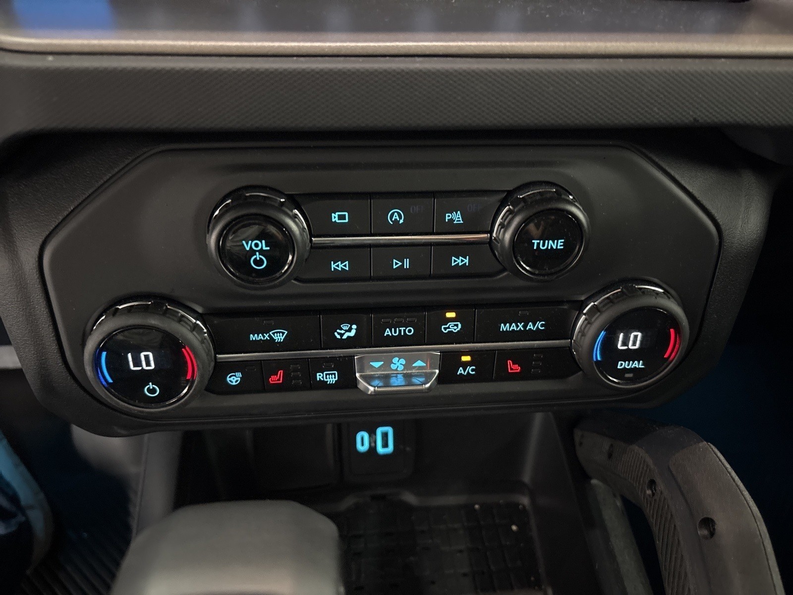 2024 Ford Bronco Raptor photo 15