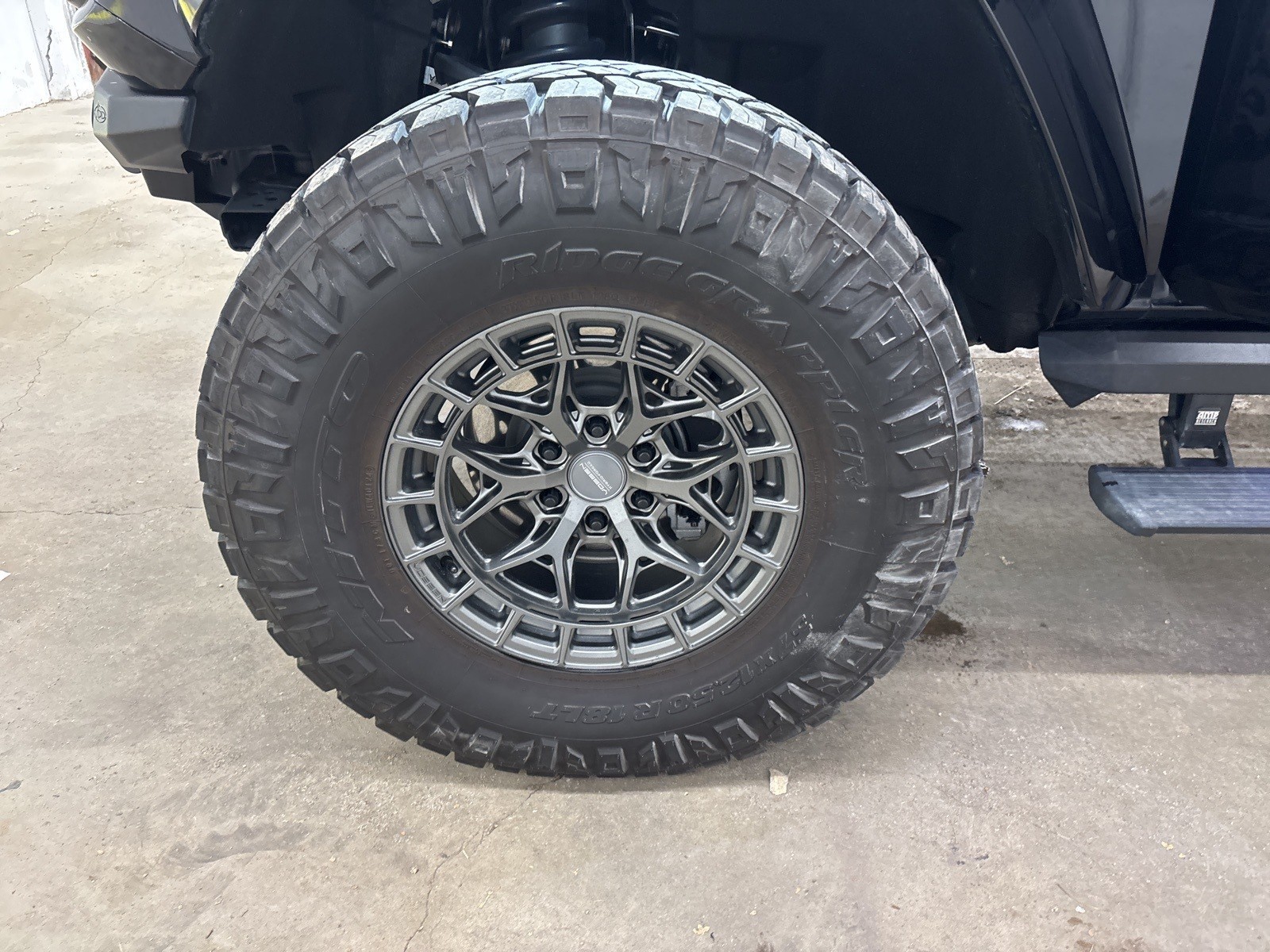 2024 Ford Bronco Raptor photo 33