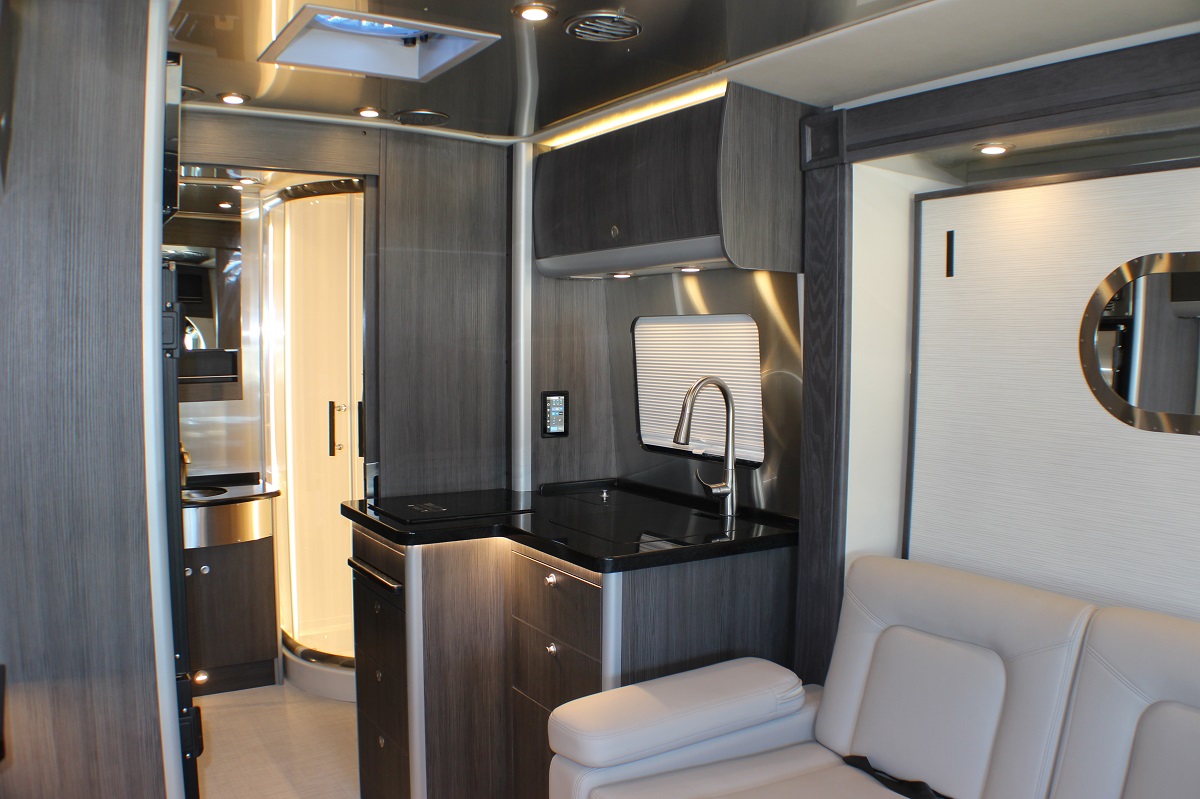 New 2024 AIRSTREAM ATLASe CLASS B in Chandler 308234 We Are