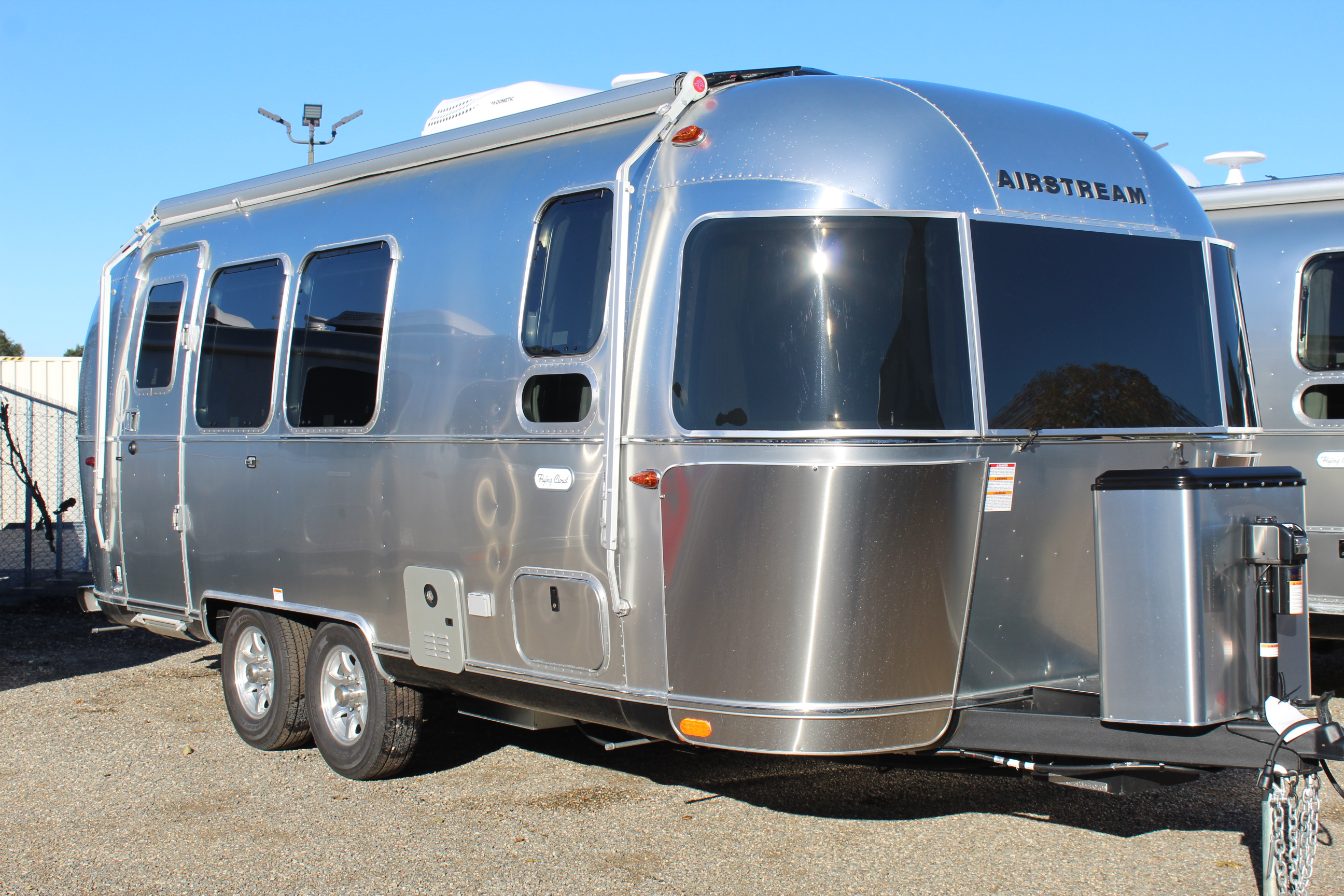 New 2023 Airstream FLYING CLOUD 23FB in Chandler 565070 We Are