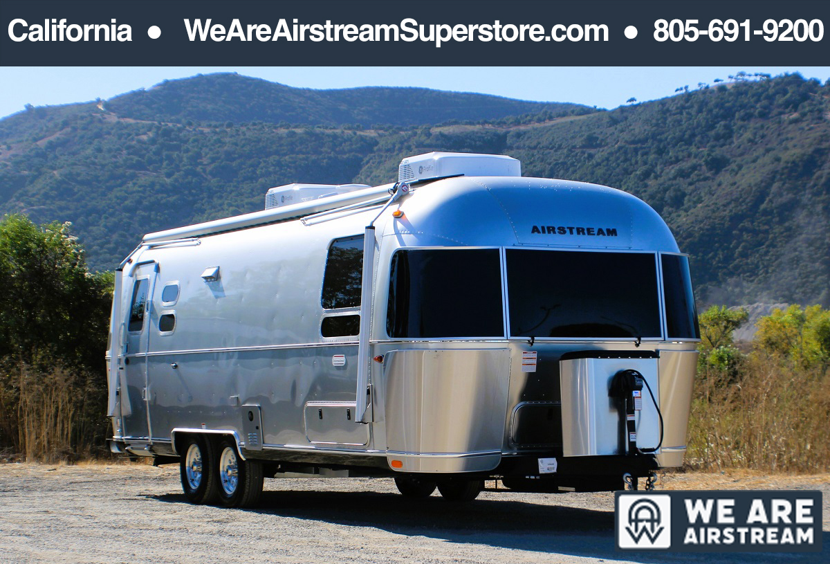 New 2024 AIRSTREAM INERNATIONAL 27FBT TRAVEL TRAILER in Chandler