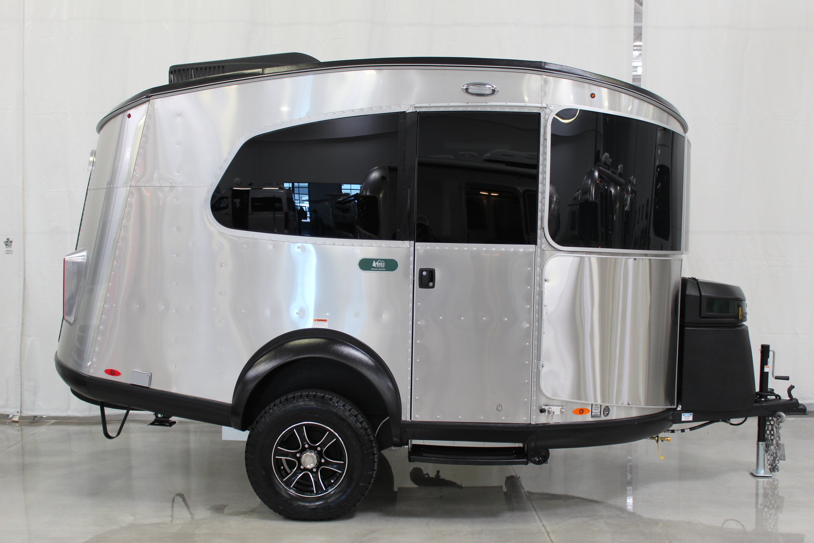 New 2023 AIRSTREAM REI BASECAMP 16X SPECIAL EDITION STREAMIN’ DEALS