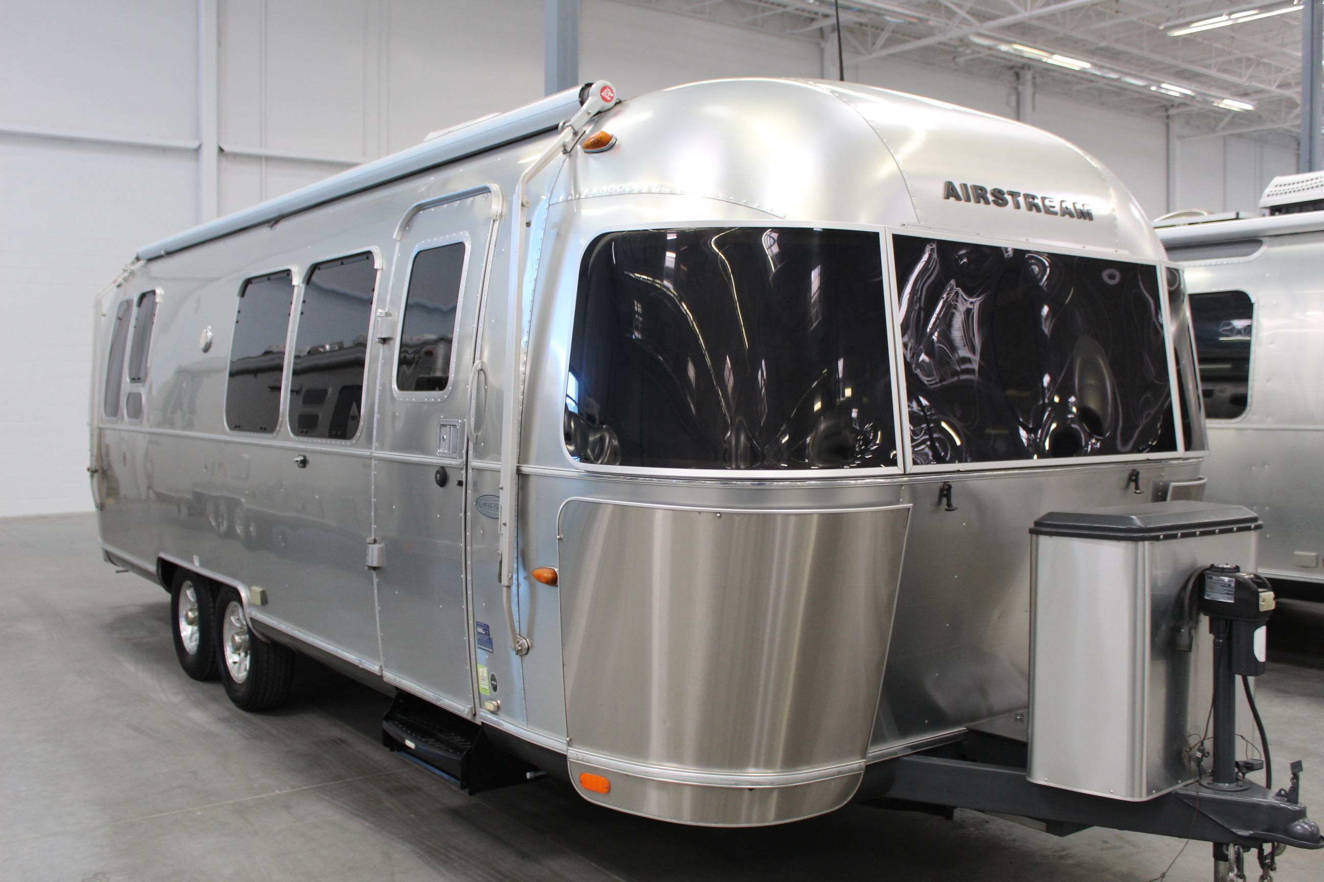 2015 AIRSTREAM FLYING CLOUD 28 