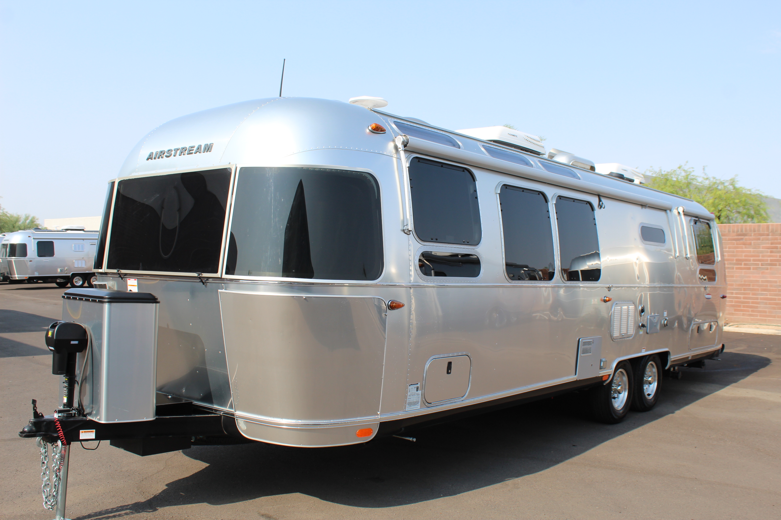 Pre-owned 2019 Airstream International Signature 30rb In Scottsdale 