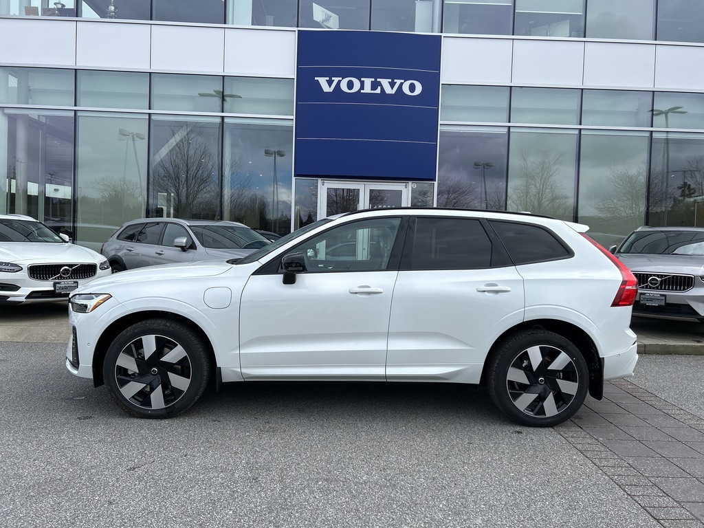 New 2024 Volvo XC60 Recharge T8 eAWD PHEV Ultimate Dark Theme Sport