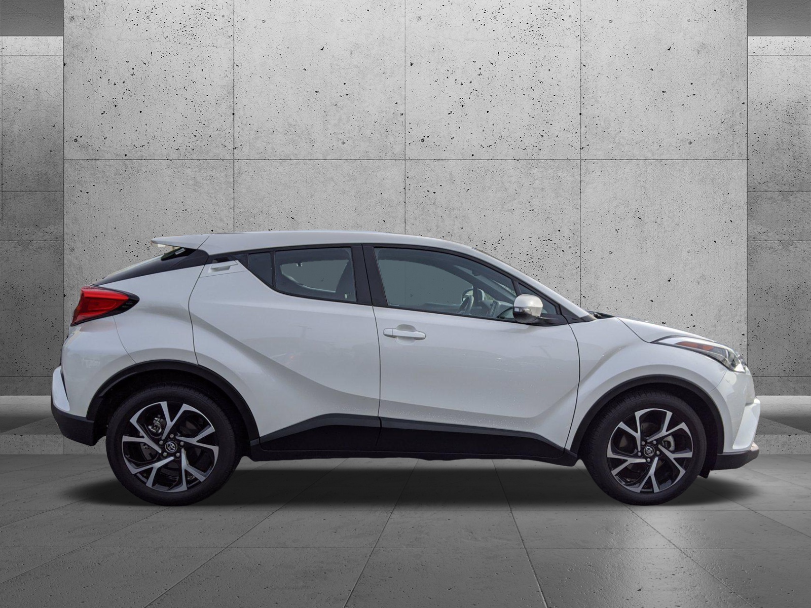 PreOwned 2018 Toyota CHR XLE Sport Utility in Cerritos 