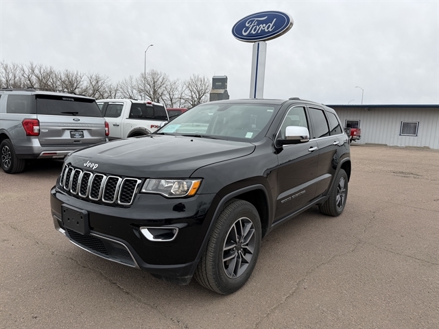 2019 Jeep Grand Cherokee Limited's photo