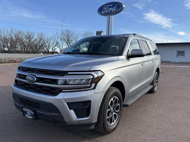 2024 Ford Expedition XLT's photo
