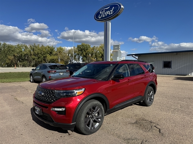2023 Ford Explorer XLT's photo