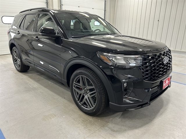 2026 Ford Explorer ST's photo