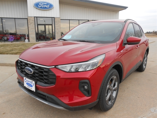 2025 Ford Escape ST-Line Select's photo