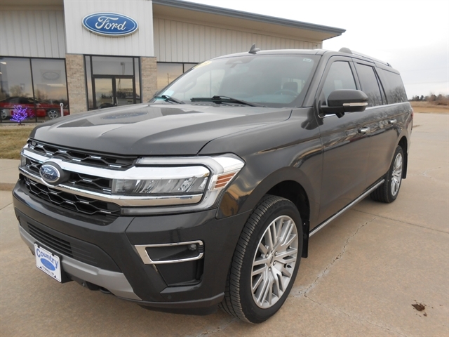2023 Ford Expedition Limited's photo