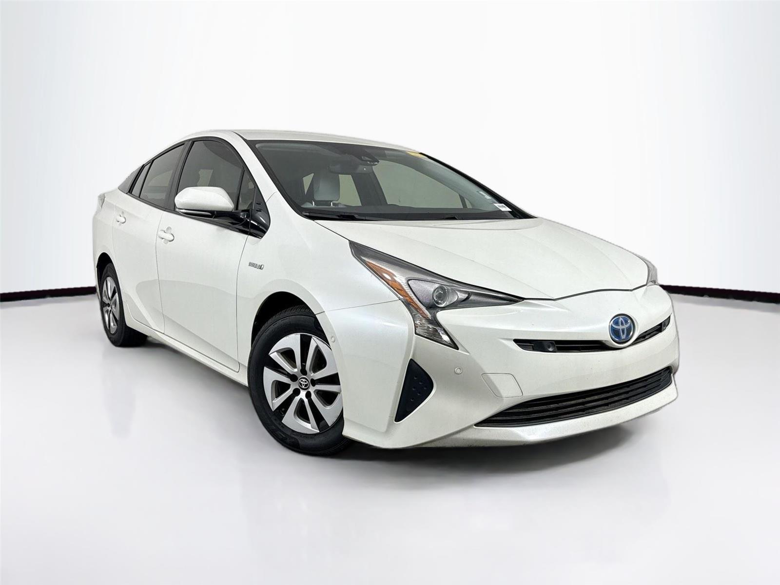 2017 Toyota Prius Four Touring photo 4