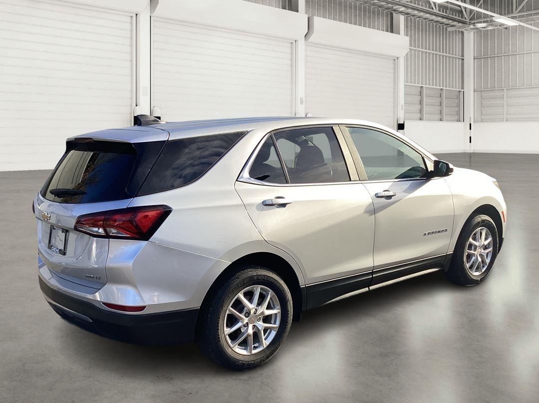 2022 Chevrolet Equinox LT photo 4