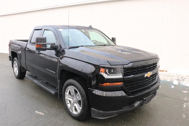 Certified Pre-Owned 2018 Chevrolet Silverado 1500 Crew Cab 4×4 Custom ...