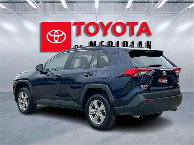 2023 Toyota RAV4 XLE photo 2