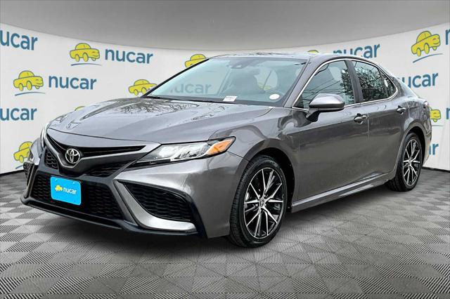 Certified 2021 Toyota Camry SE with VIN 4T1G11AK3MU519734 for sale in Norwood, MA
