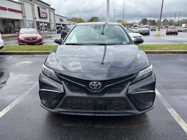 Certified 2021 Toyota Camry SE with VIN 4T1G11AK5MU543565 for sale in Decatur, AL