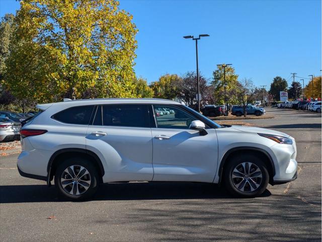 Certified 2022 Toyota Highlander XLE with VIN 5TDGZRBH6NS193996 for sale in Manchester, CT