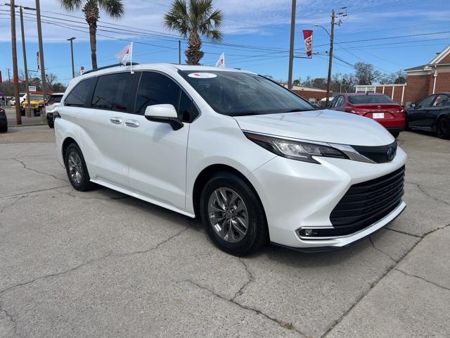 Certified 2023 Toyota Sienna XLE with VIN 5TDYRKEC5PS139264 for sale in Dublin, GA