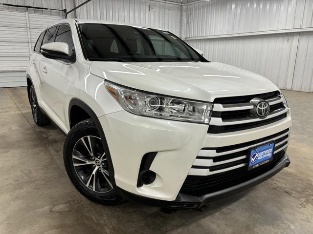 Certified 2019 Toyota Highlander LE with VIN 5TDZARFH5KS060684 for sale in Harlingen, TX