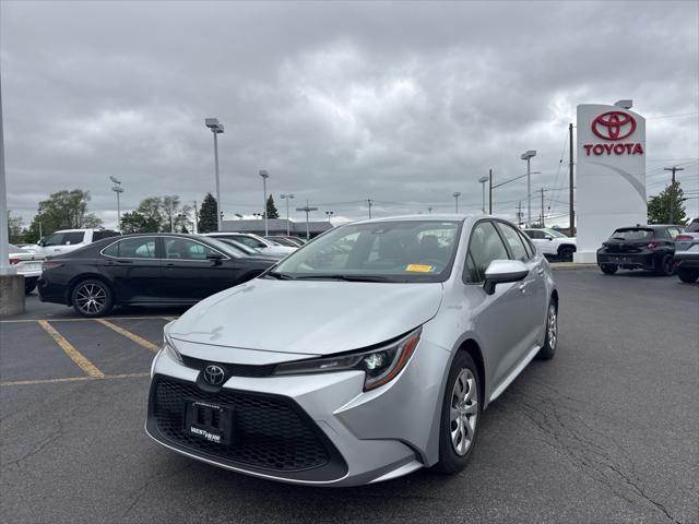 Certified 2022 Toyota Corolla LE with VIN JTDEPMAE5NJ227317 for sale in Williamsville, NY