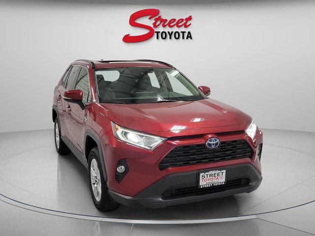 Certified 2020 Toyota RAV4 XLE with VIN JTMR6RFV9LD003652 for sale in Amarillo, TX