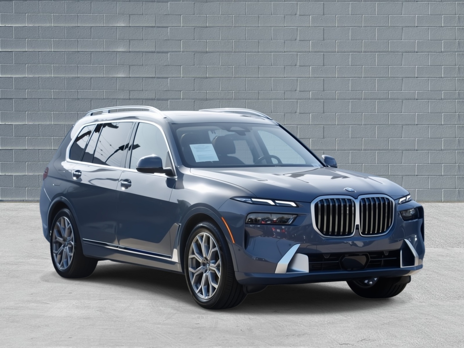 2024 BMW X7 40i's photo