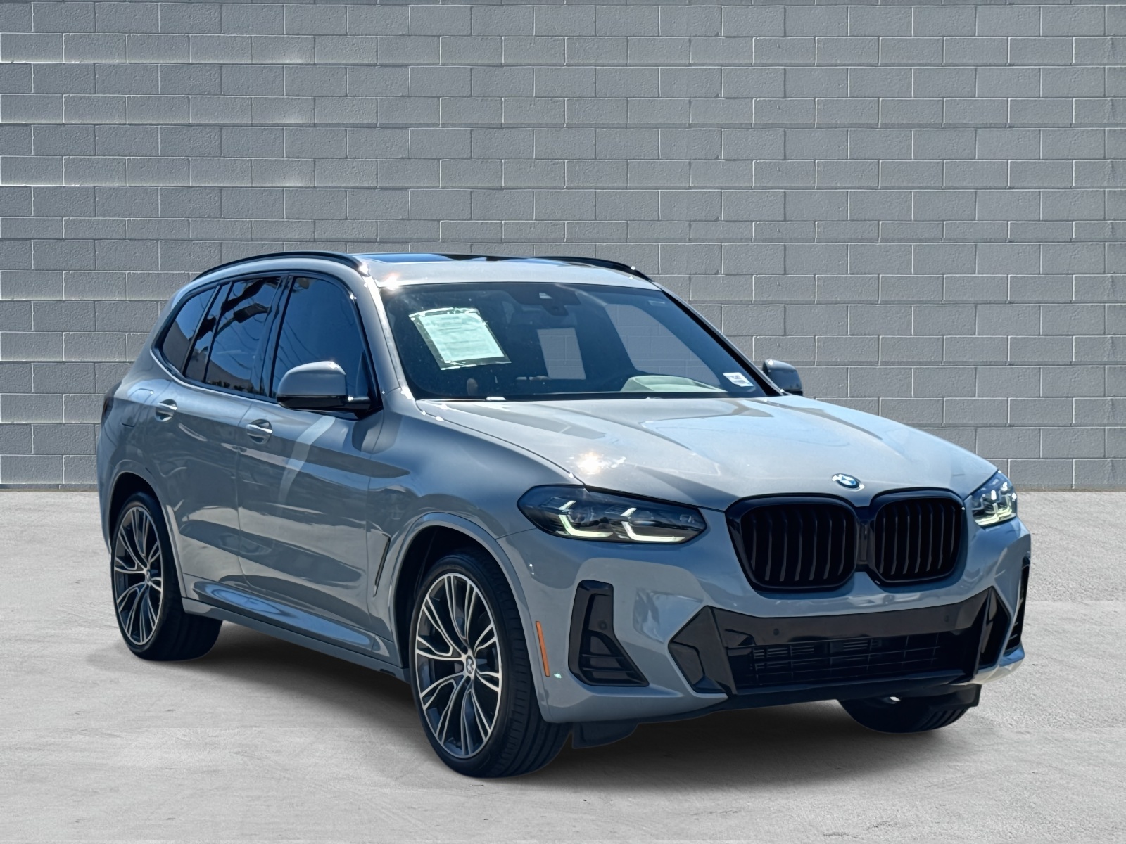 2023 BMW X3 30i's photo