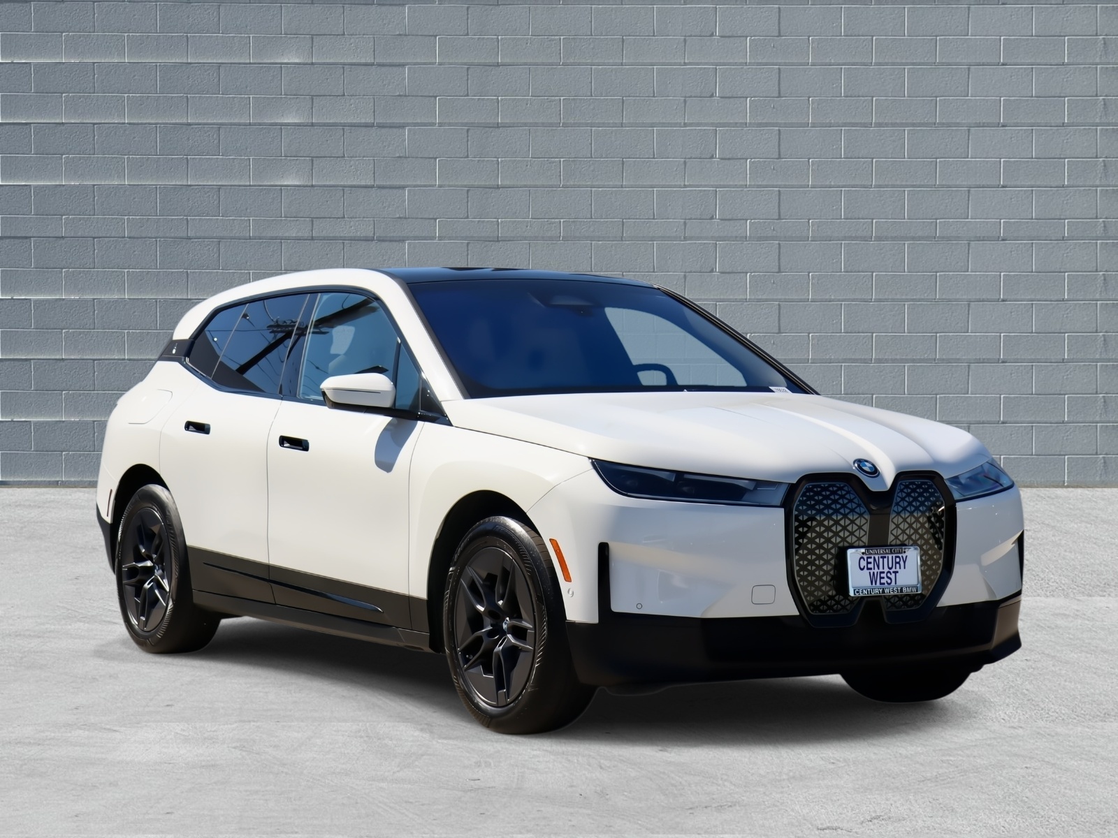 2025 BMW iX 50's photo