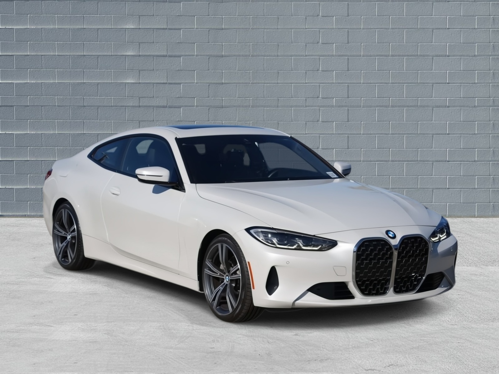 2022 BMW 4 Series 430i's photo