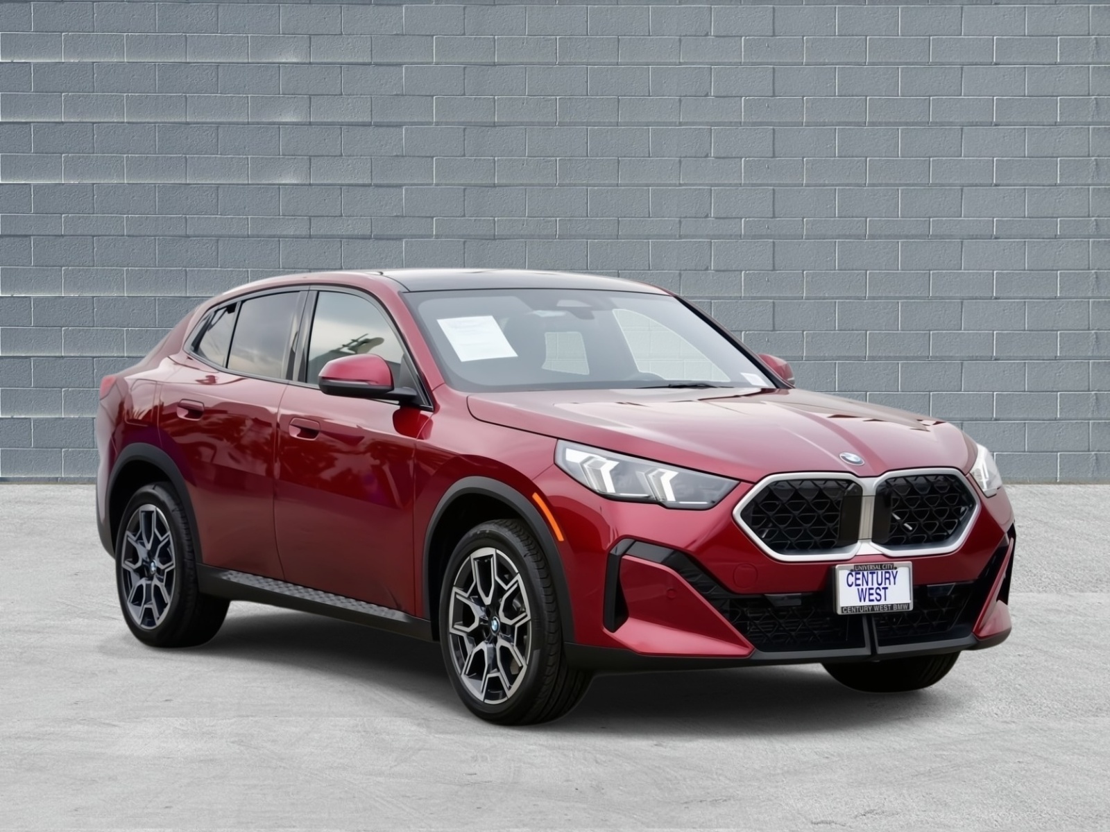 2025 BMW X2 28i's photo