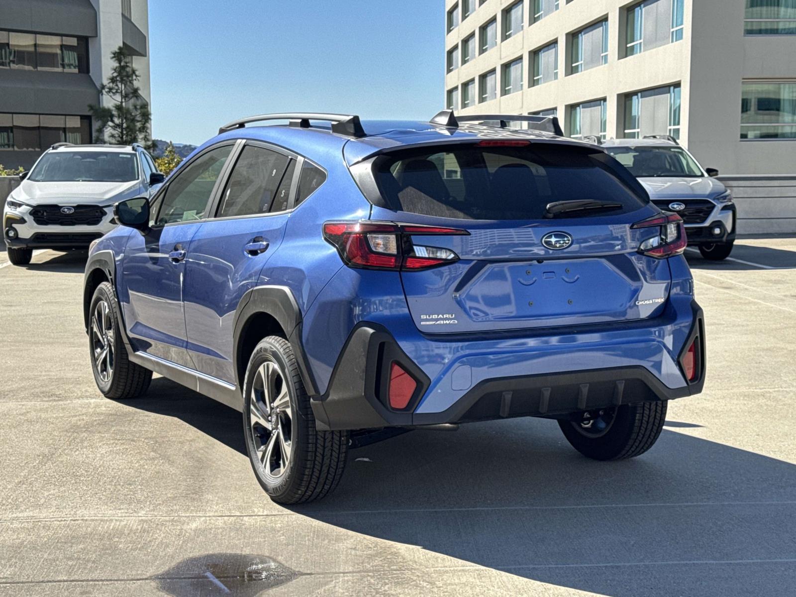 2025 Subaru Crosstrek Premium photo 3