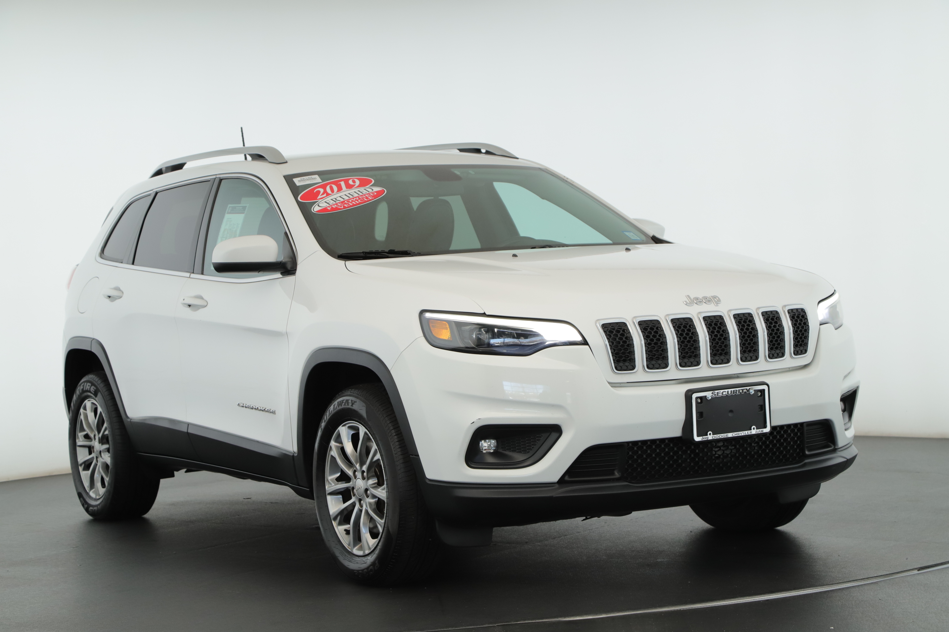 2019 Jeep Cherokee Latitude Plus's photo