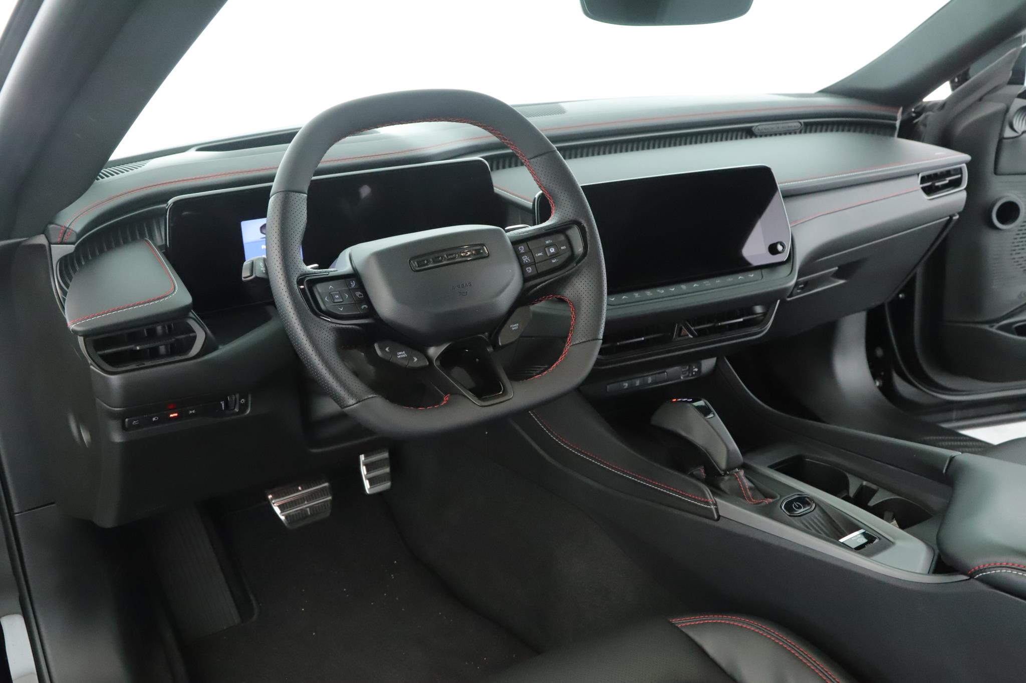 Used 2024 Dodge Charger Daytona R/T with VIN 2C3CDBCK4RR203877 for sale in Amityville, NY