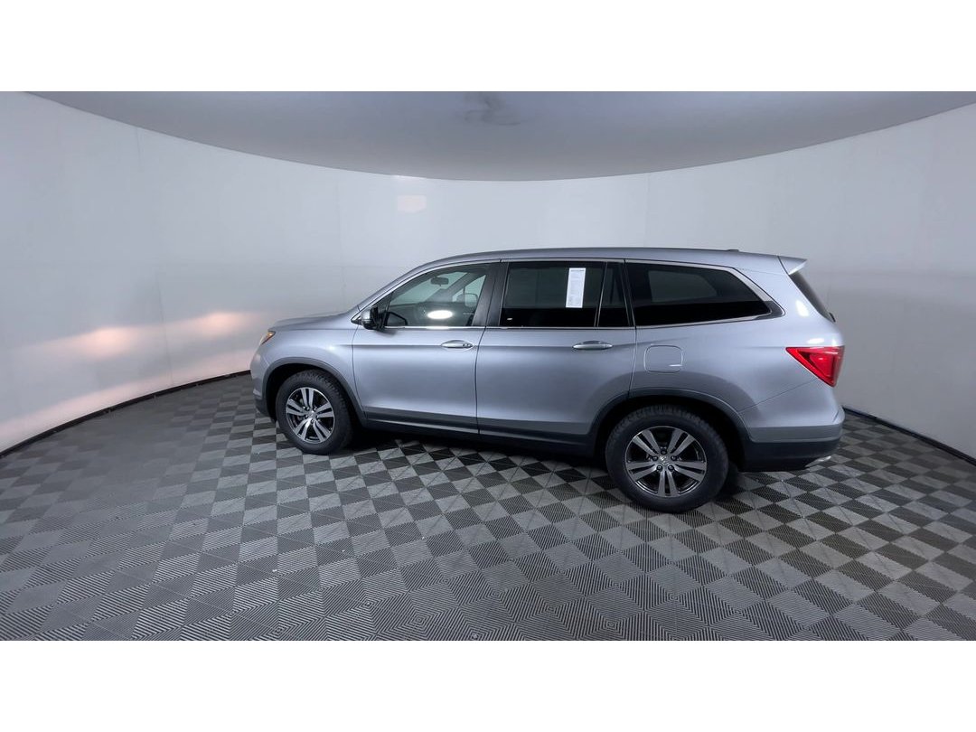 2017 Honda Pilot EX photo 4