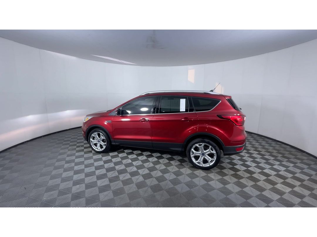 2019 Ford Escape Titanium photo 4
