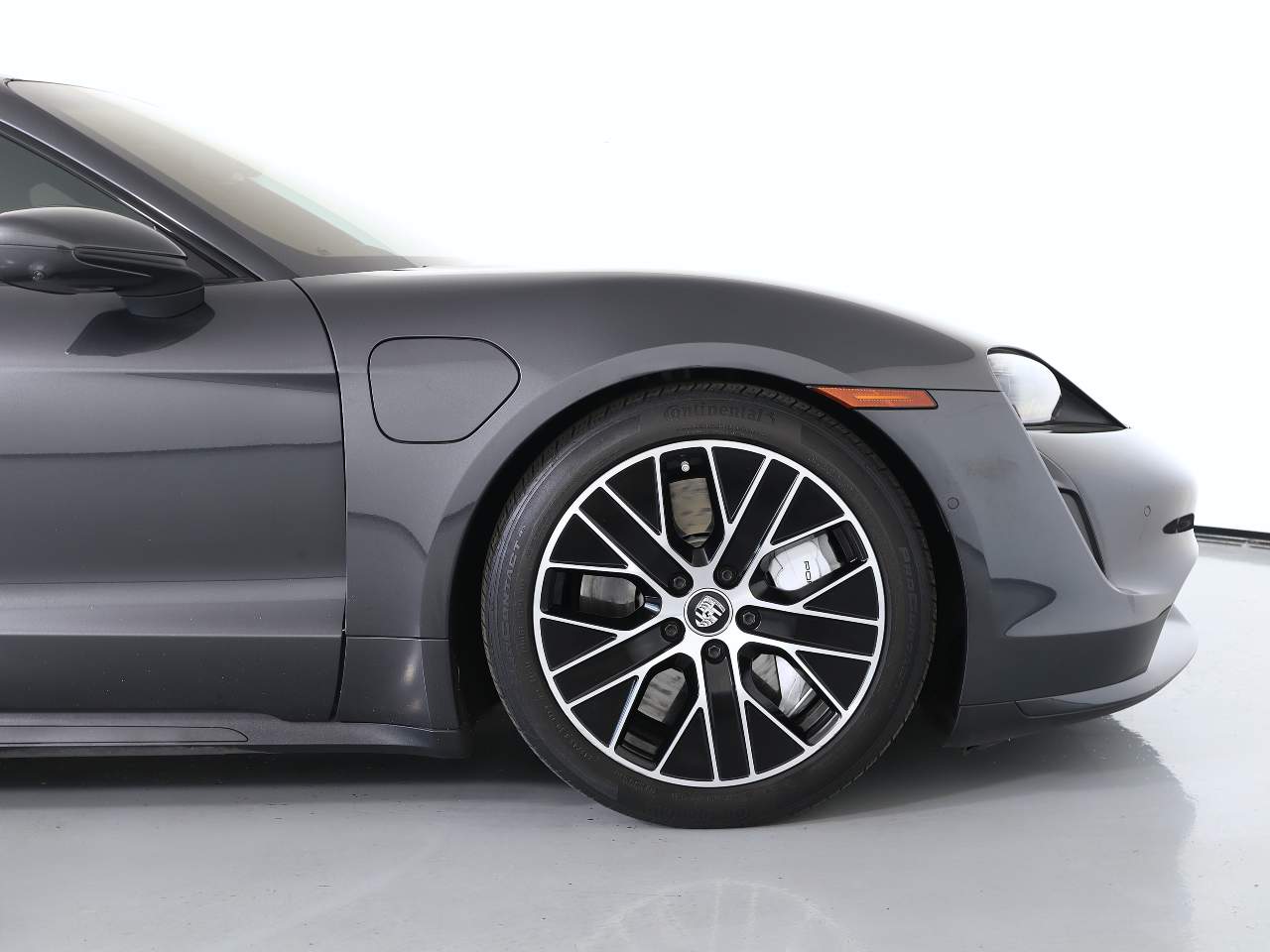 2020 Porsche Taycan Turbo photo 11