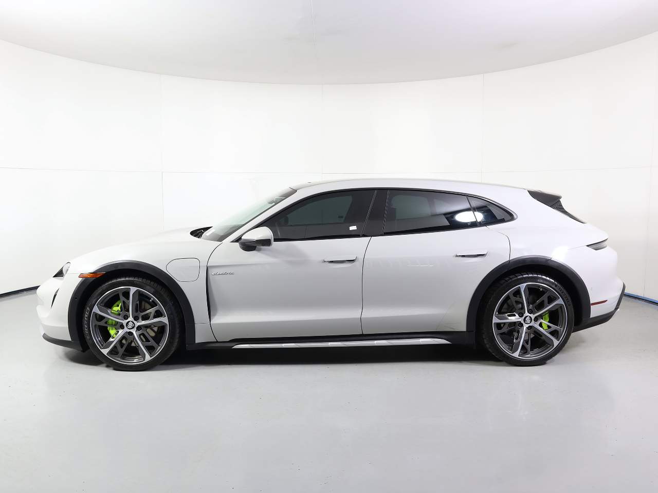 Used 2022 Porsche Taycan Base with VIN WP0BA2Y10NSA67856 for sale in Tucson, AZ