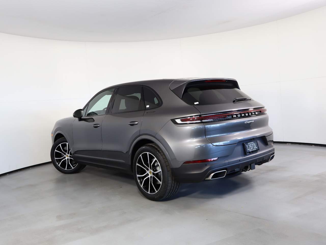 Used 2024 Porsche Cayenne Base with VIN WP1AA2AY8RDA11401 for sale in Tucson, AZ