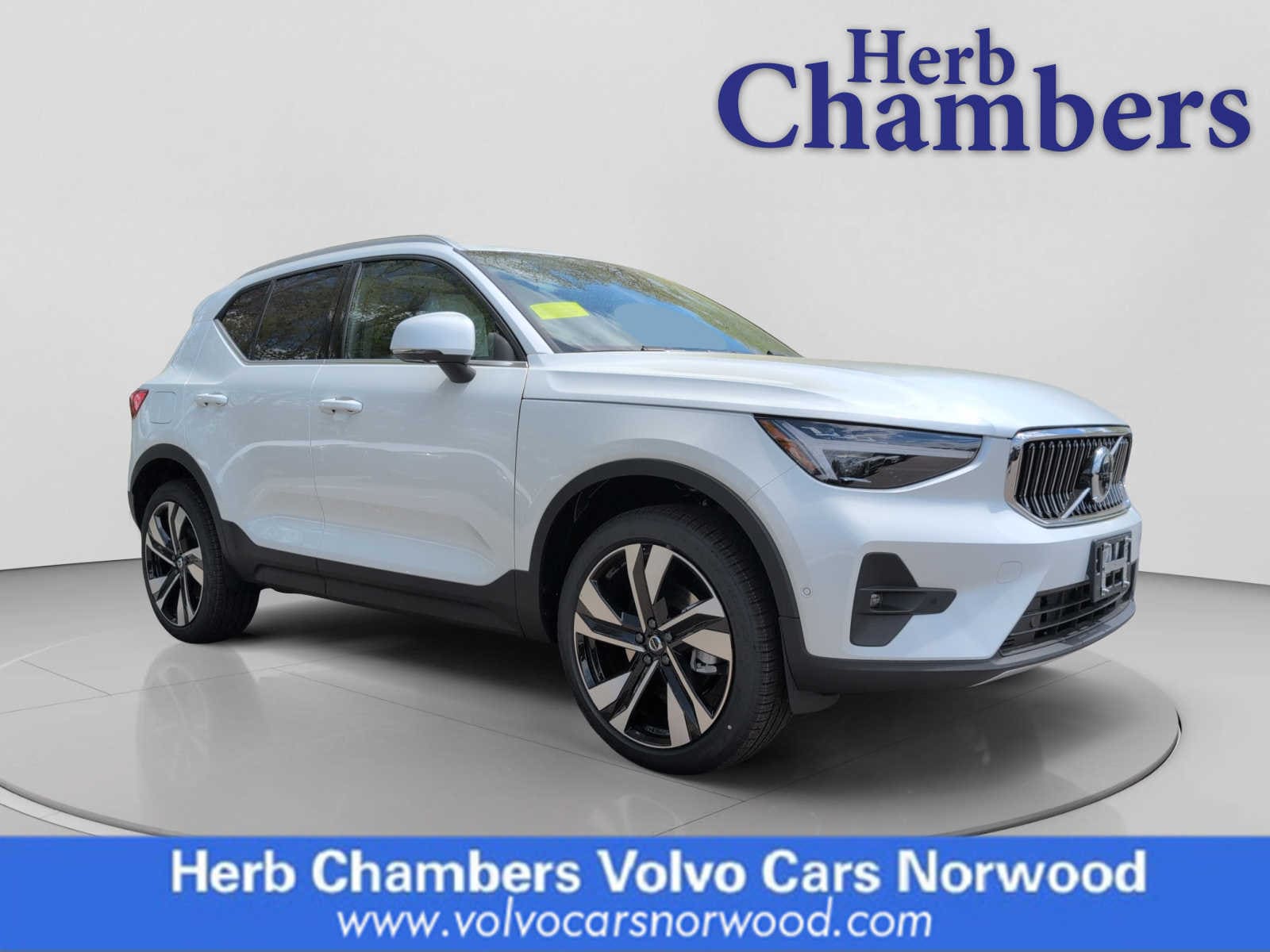 2025 Volvo XC40 Ultra's photo