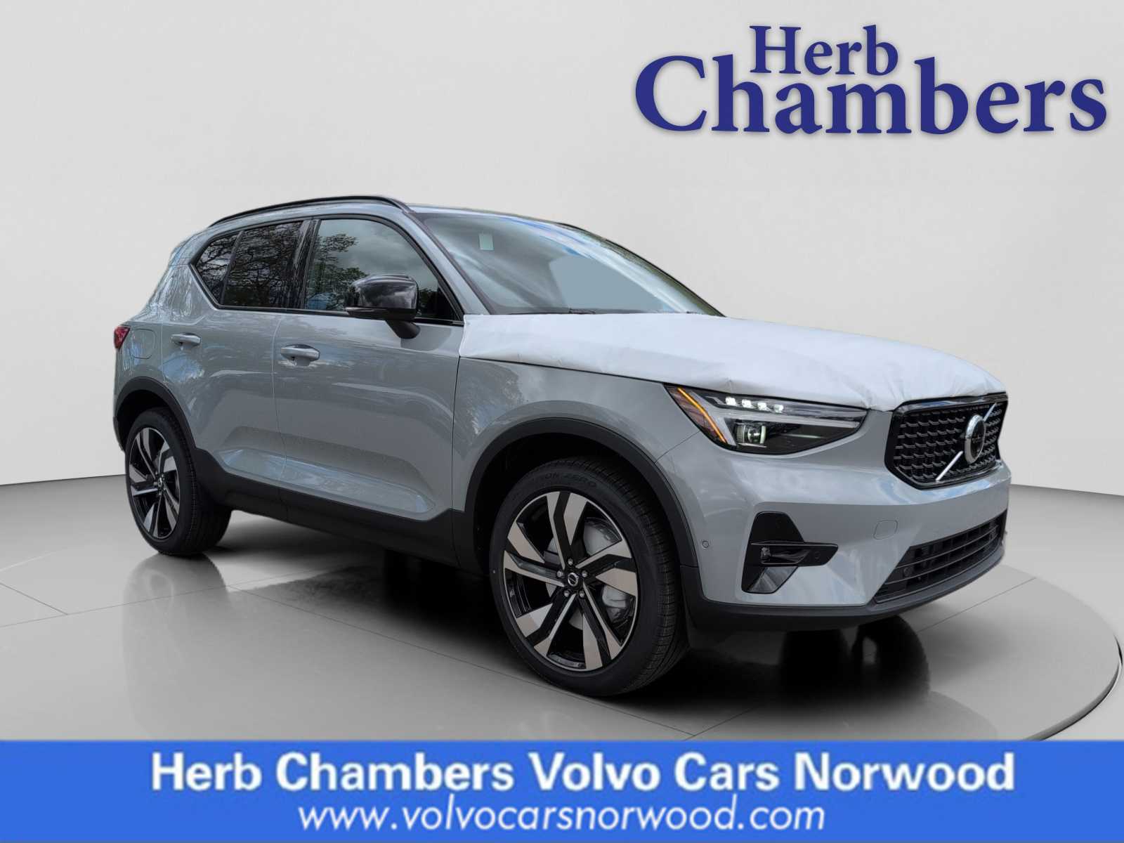 2025 Volvo XC40 Ultra's photo