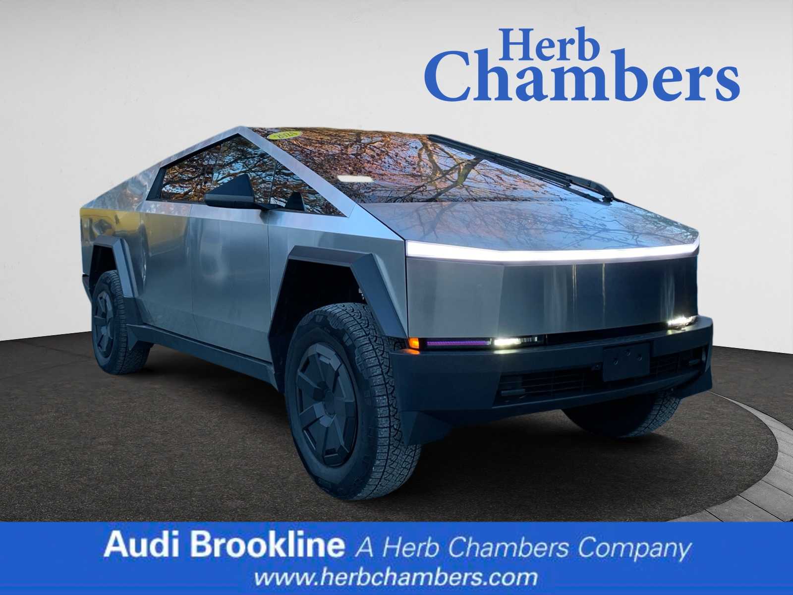 2024 Tesla Cybertruck Base's photo