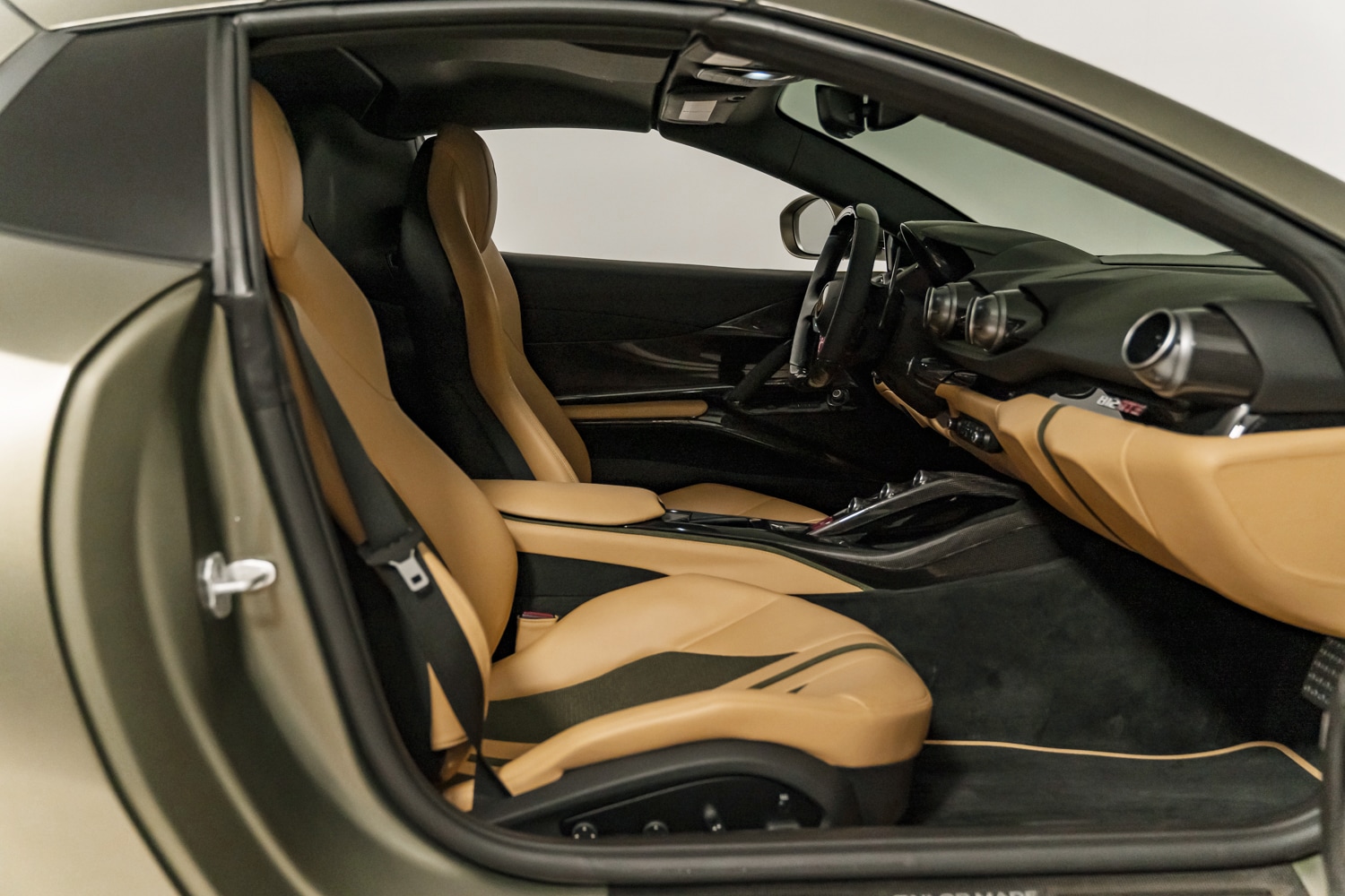 2022 Ferrari 812 GTS photo 18
