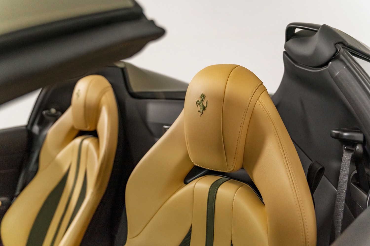 2022 Ferrari 812 GTS photo 36