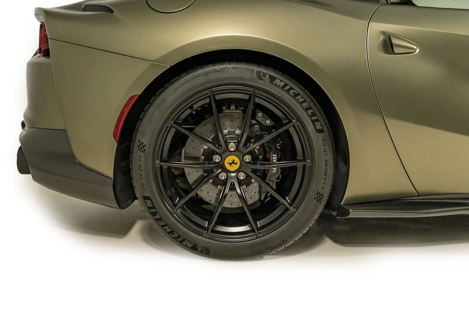 2022 Ferrari 812 GTS photo 8