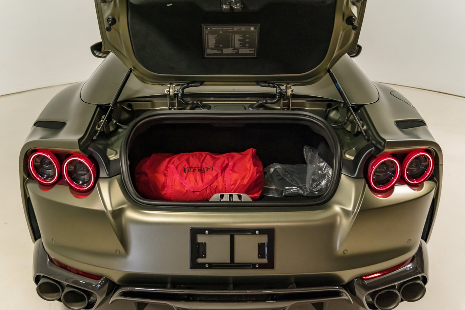 2022 Ferrari 812 GTS photo 22