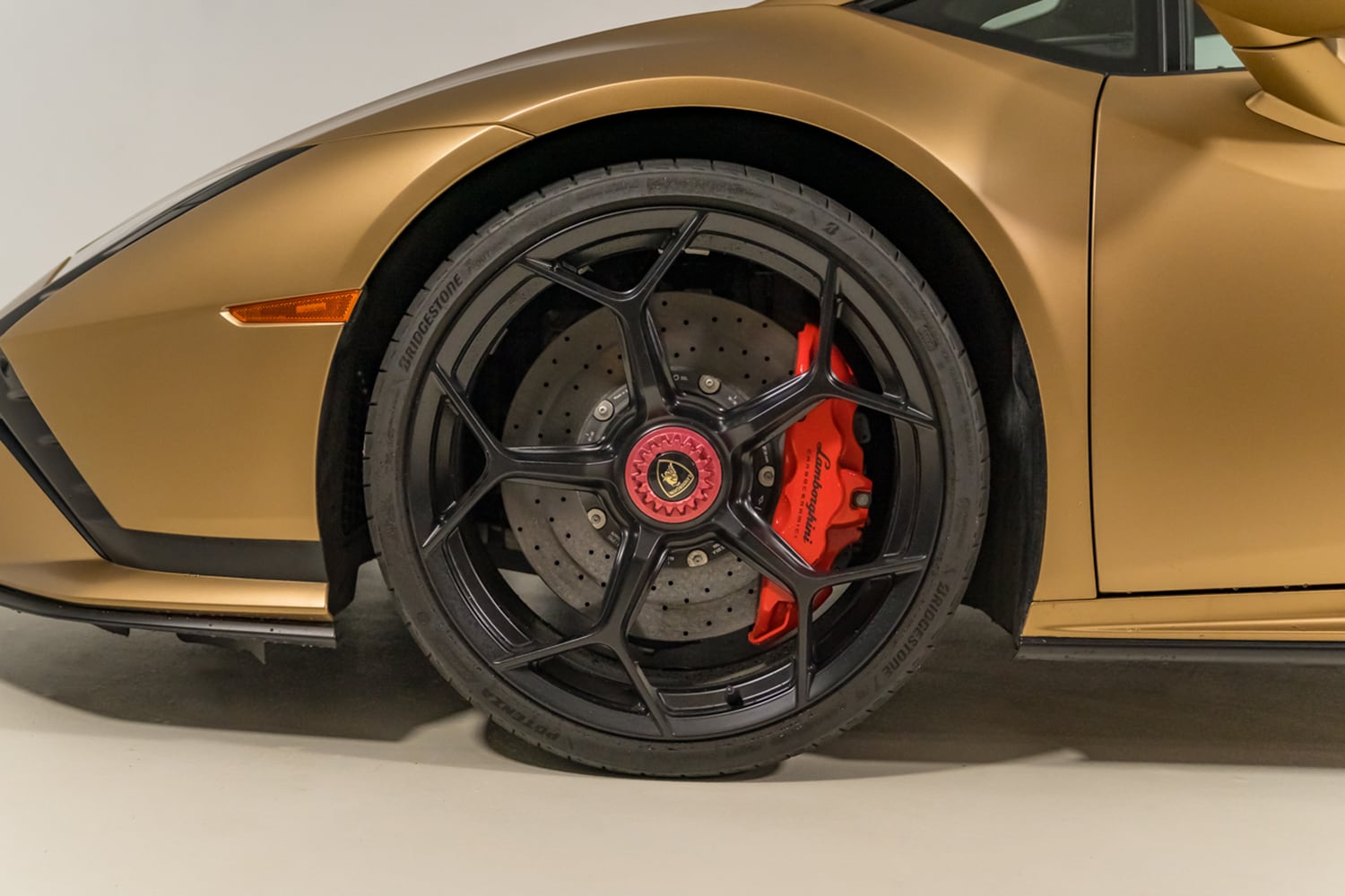 2023 Lamborghini Huracan Tecnica photo 11
